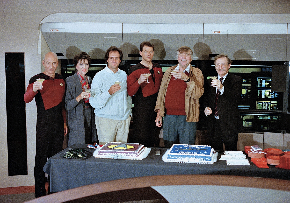 Daily Pic # 1664, Happy 25th TNG